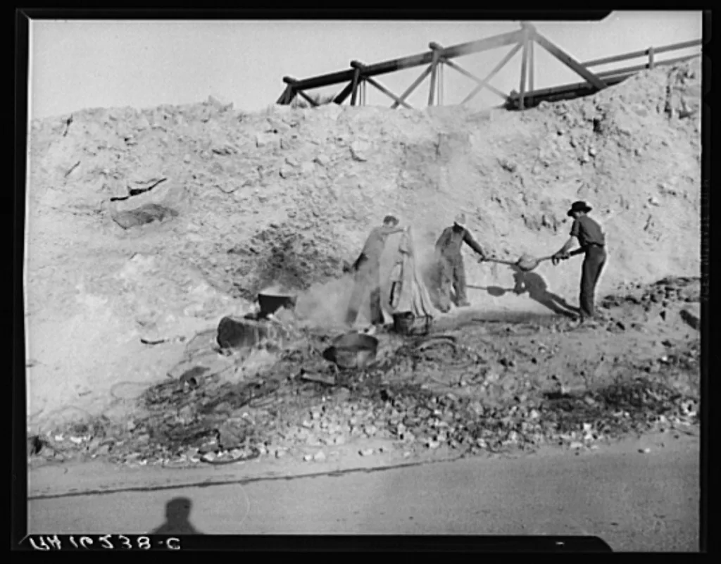 On the California-Arizona state line near Yuma, Arizona, migratory…, 1937